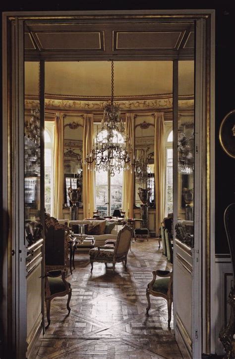 hubert de givenchy paris